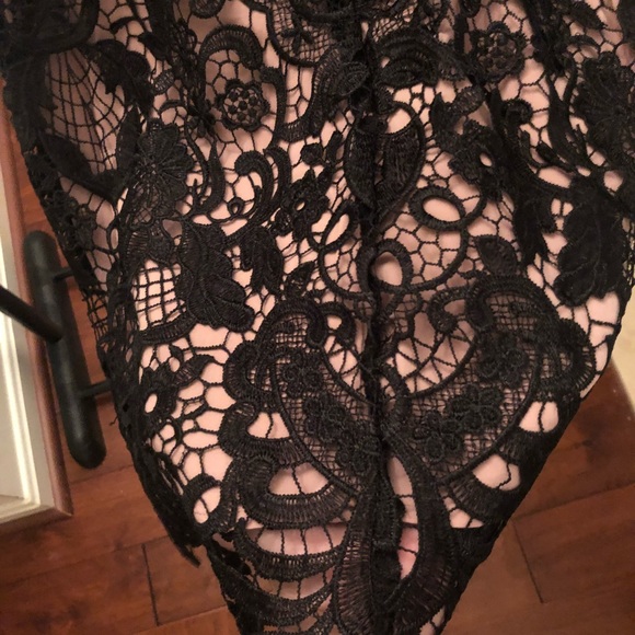 Bloomingdales black lace cocktail dress - Picture 4 of 5